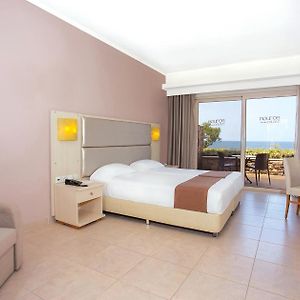 Deluxe Zimmer mit zwei Einzelbetten und mit Strandblick